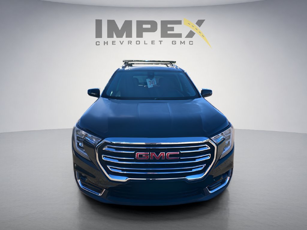 Used 2022 GMC Terrain SLT w/ Infotainment Package II AWD/4WD image 8