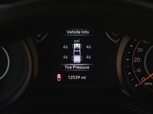 Used 2024 Jeep Gladiator Sport AWD/4WD image 27