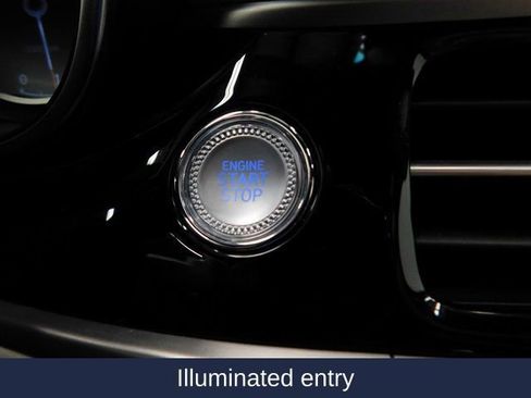 Used 2024 Genesis G70 2.5T image 24