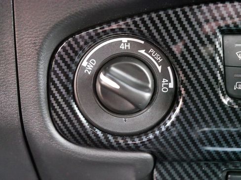 Certified 2024 Nissan Frontier SV w/ SV Convenience Package image 31