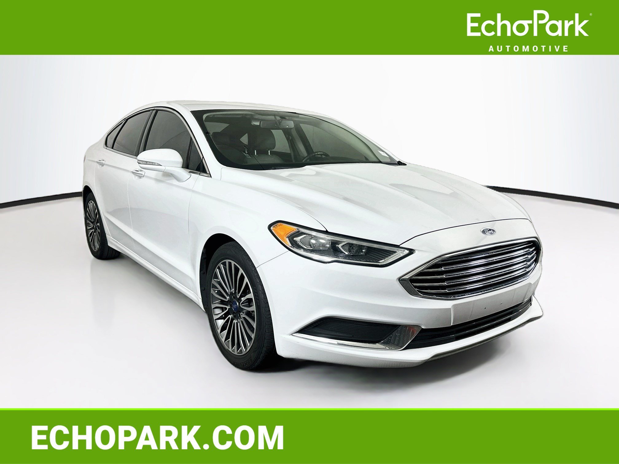 Used 2018 Ford Fusion SE w/ Fusion SE Technology Package FWD image 1