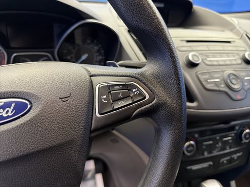 Used 2017 Ford Escape SE image 17