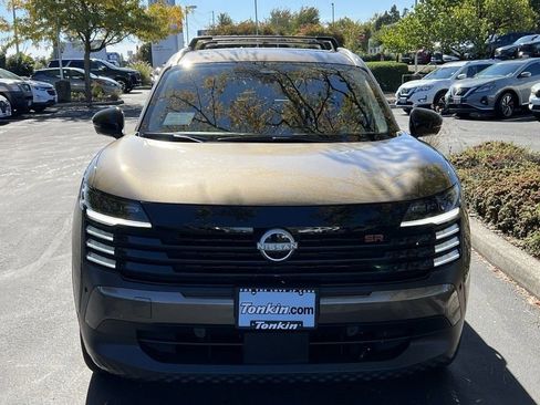 New 2026 Nissan Kicks SR w/ Cold Weather Package image 2