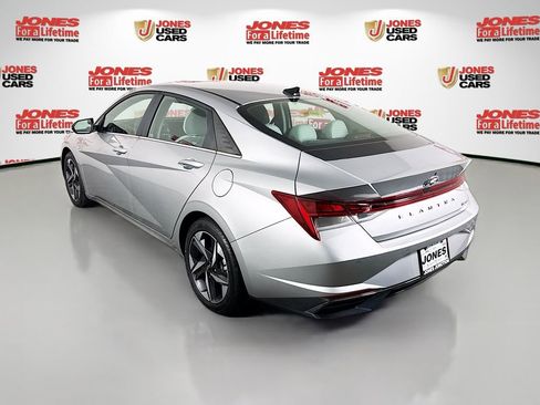 Certified 2023 Hyundai Elantra Limited image 2