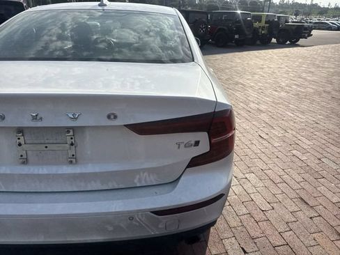 Used 2020 Volvo S60 T6 Momentum AWD/4WD image 11
