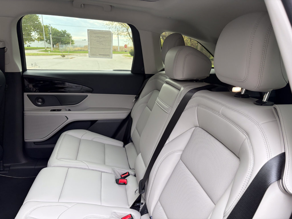 New 2026 Lincoln Nautilus Premier w/ Equipment Group 102A AWD/4WD image 15