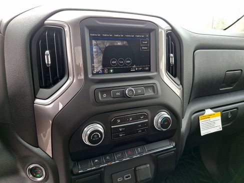 New 2025 GMC Sierra 1500 Pro w/ Pro Value Package AWD/4WD image 15