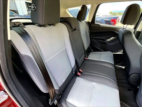 Used 2015 Ford Escape SE FWD image 20