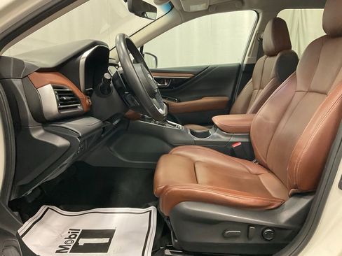 Used 2022 Subaru Outback Touring image 4