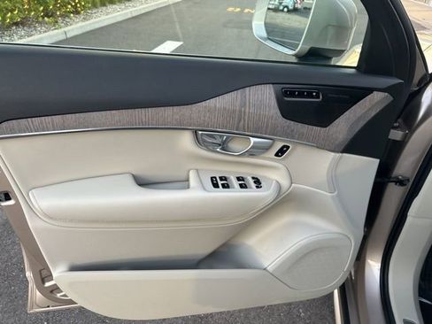 Certified 2024 Volvo XC90 B5 Plus w/ Protection Package Premier image 15