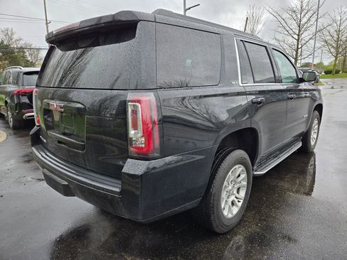 Used 2017 GMC Yukon SLT image 5