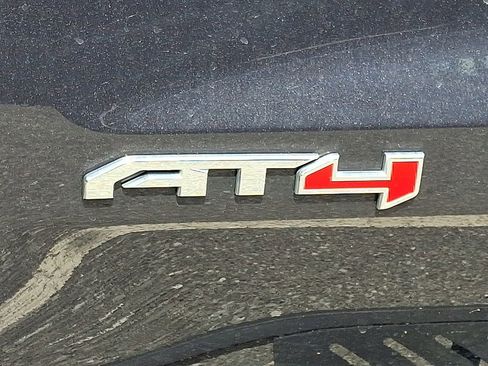 Used 2023 GMC Sierra 1500 AT4 w/ Technology Package AWD/4WD image 11
