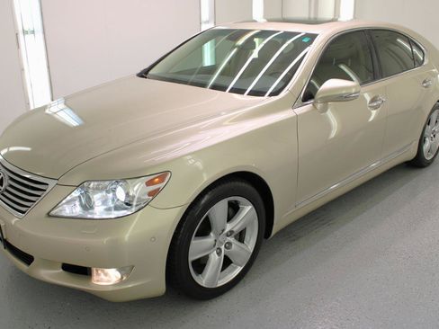 Used 2012 Lexus LS 460 w/ Luxury Value Edition RWD image 5