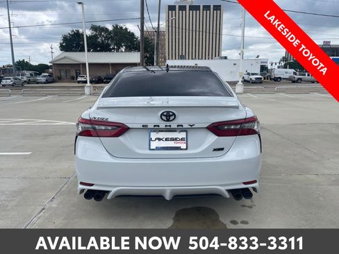Used 2023 Toyota Camry XSE FWD image 4