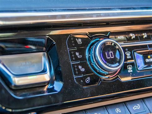 Used 2025 GMC Sierra 1500 Denali Ultimate image 40