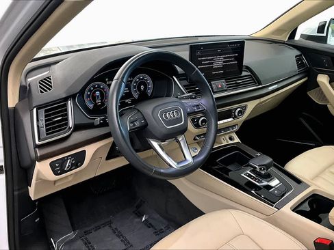 Used 2023 Audi Q5 2.0T Premium Plus w/ Premium Plus Package AWD/4WD image 18