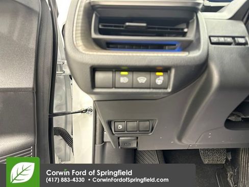 Used 2024 Toyota Prius XLE image 30