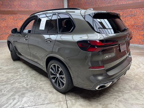 Certified 2024 BMW X5 xDrive40i w/ M Sport Package image 3