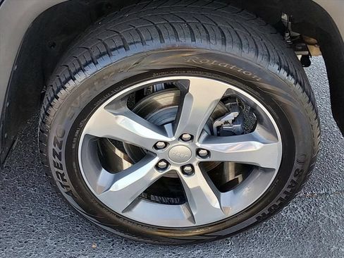Used 2022 Jeep Grand Cherokee Limited RWD image 18