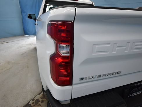 Used 2025 Chevrolet Silverado 1500 W/T w/ Trailering Package AWD/4WD image 38