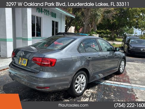 Used 2015 Volkswagen Jetta SE image 11