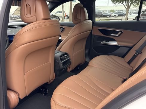 New 2026 Mercedes-Benz E 350 4MATIC Sedan image 13