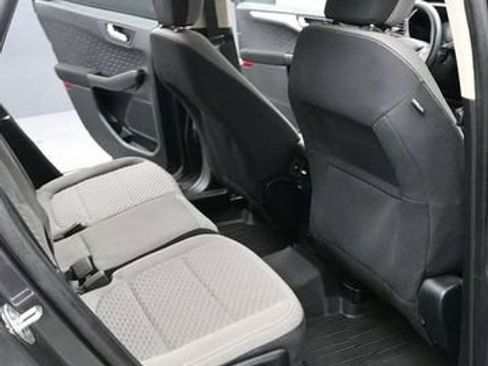 Used 2020 Ford Escape SE image 15