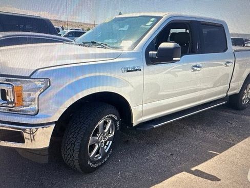 Used 2018 Ford F150 XLT w/ Equipment Group 302A Luxury AWD/4WD image 4