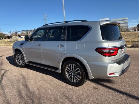 Used 2022 Nissan Armada SL AWD/4WD image 7