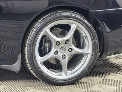 Used 2004 Porsche 911 Carrera RWD image 23