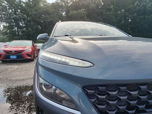Used 2022 Hyundai Kona SEL AWD/4WD image 9