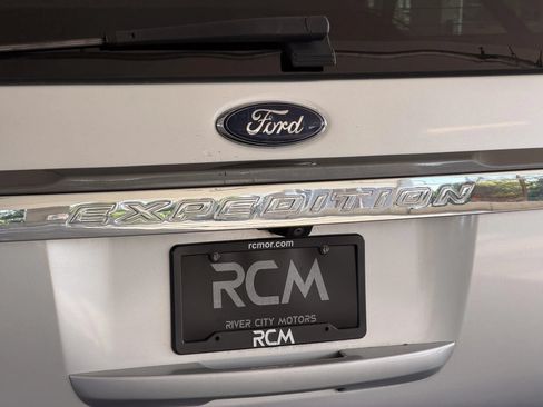 Used 2017 Ford Expedition EL XLT AWD/4WD image 13