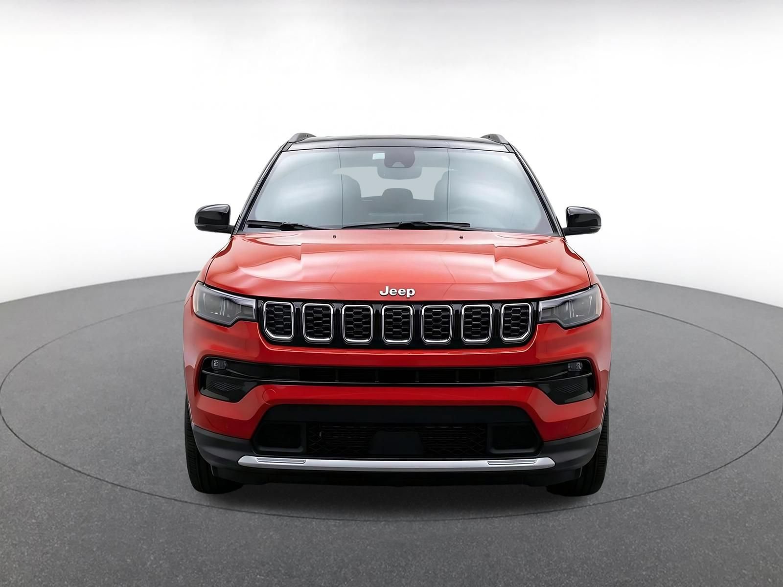 Used 2025 Jeep Compass Limited AWD/4WD image 2