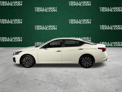 Used 2025 Nissan Altima 2.5 SV image 10