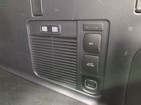 Used 2025 Ford Expedition Max Platinum AWD/4WD image 47
