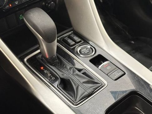 Used 2025 Mitsubishi Eclipse Cross SEL AWD/4WD image 39