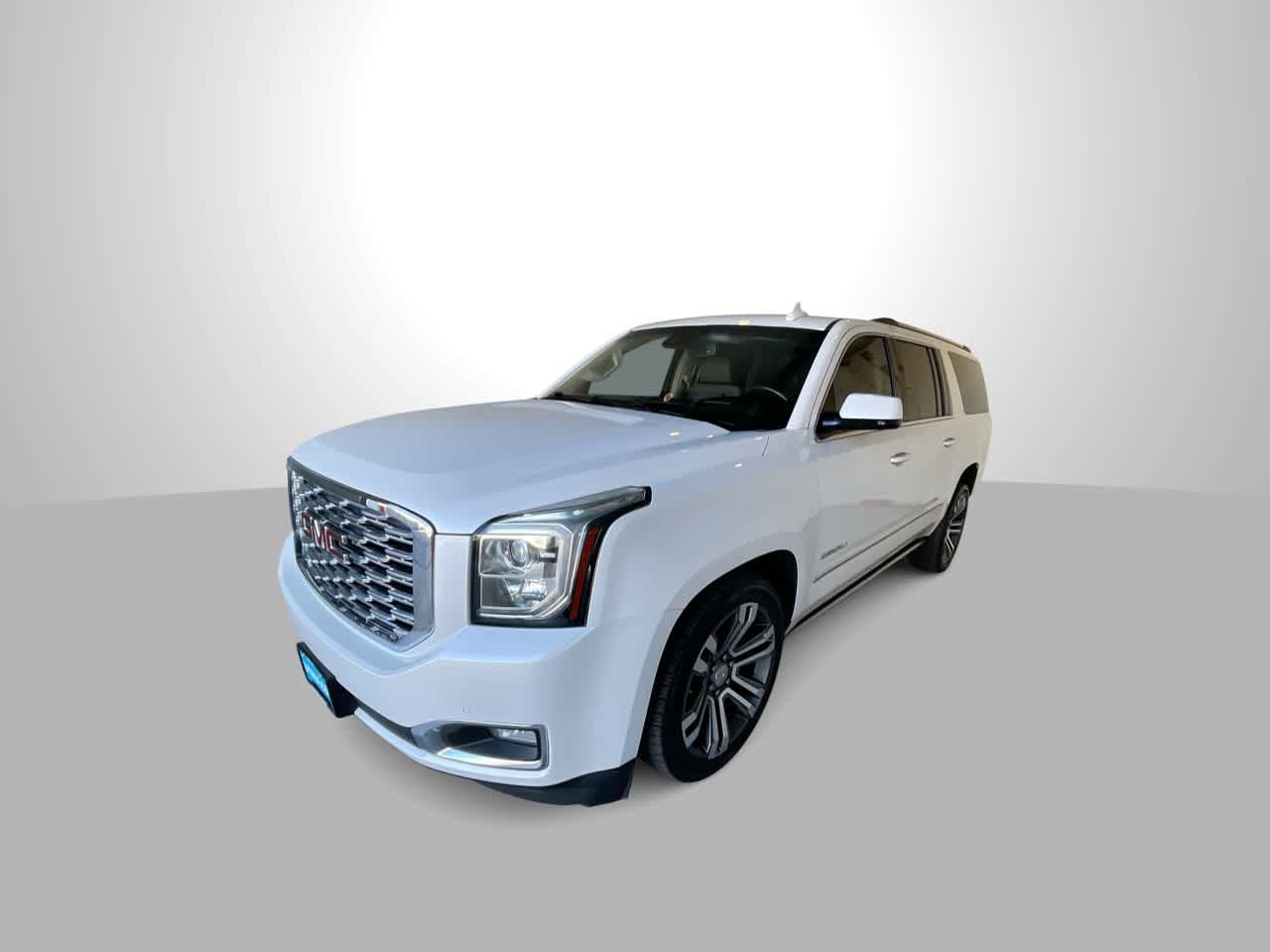 Used 2019 GMC Yukon XL Denali w/ Denali Ultimate Package AWD/4WD image 4