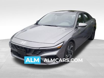 Used 2025 Hyundai Elantra SEL