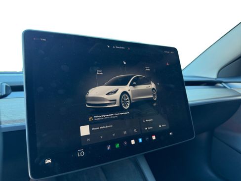 Used 2023 Tesla Model 3 Standard Range RWD image 12