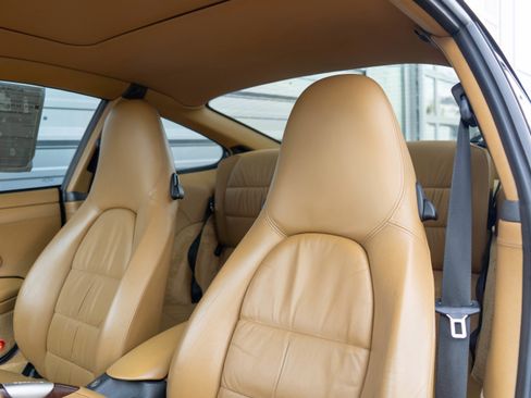 Used 1999 Porsche 911 Carrera 4 image 9