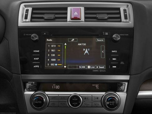 Used 2017 Subaru Outback 2.5i Limited AWD/4WD image 7