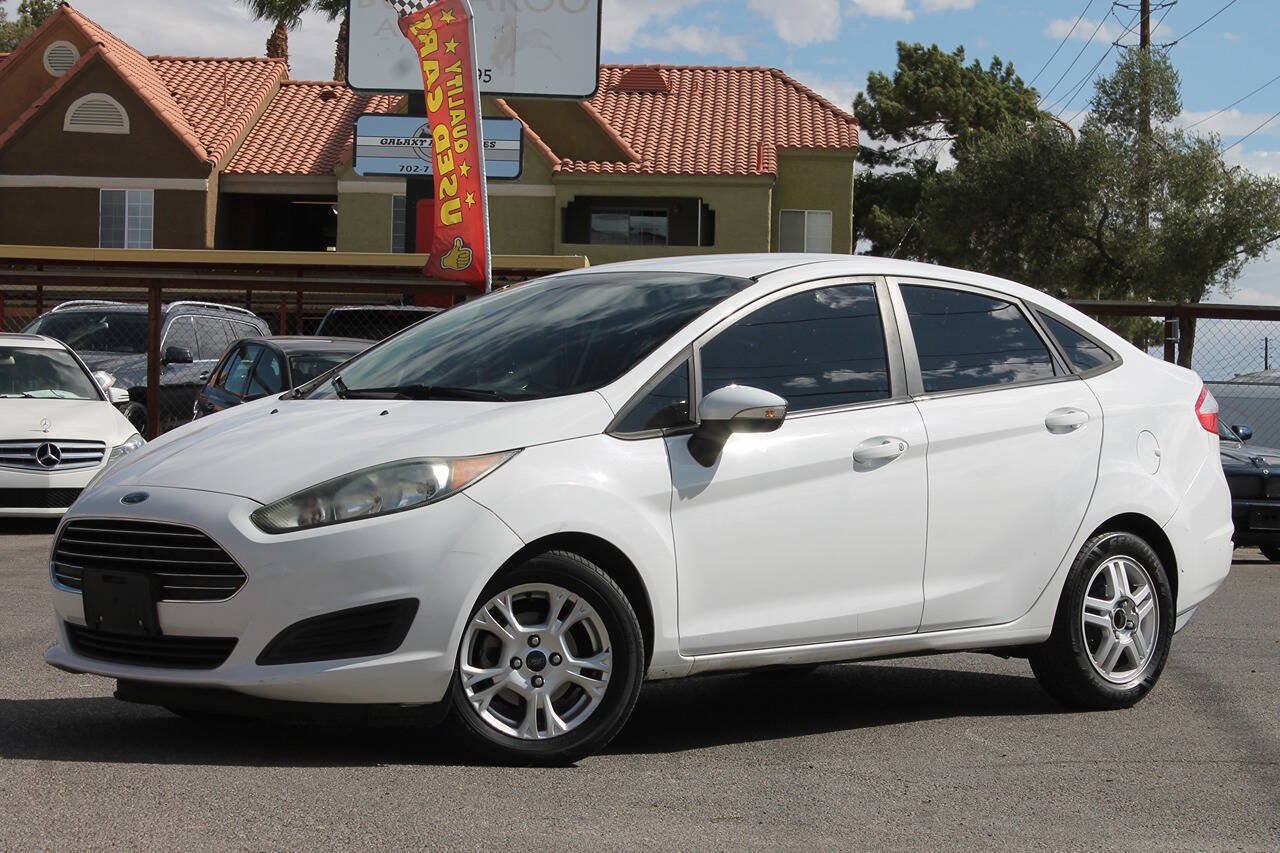 Used 2015 Ford Fiesta SE FWD image 3