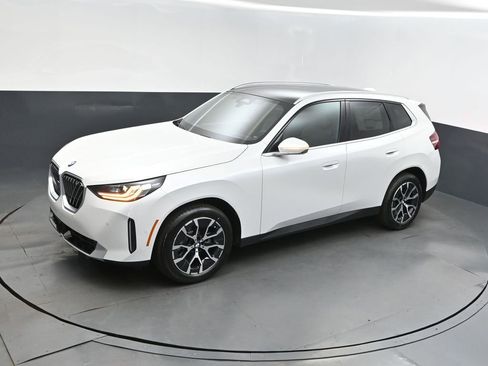 Certified 2025 BMW X3 xDrive30 w/ Premium Package AWD/4WD image 31