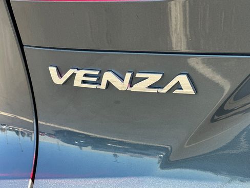 Certified 2023 Toyota Venza XLE AWD/4WD image 27