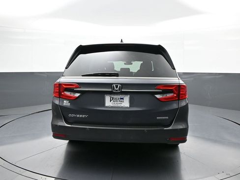 Certified 2024 Honda Odyssey Touring image 7