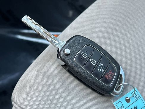 Used 2018 Hyundai Sonata SE image 27