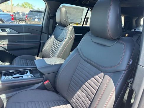 New 2026 Ford Explorer ST-Line AWD/4WD image 25