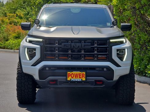 Used 2023 GMC Canyon AT4X AWD/4WD image 9