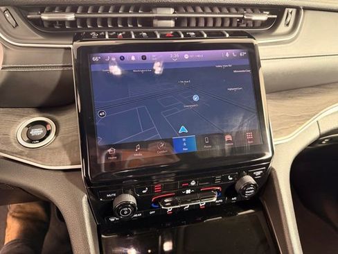 Certified 2024 Jeep Grand Cherokee L Limited image 26