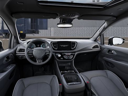 New 2027 Chrysler Pacifica Limited AWD/4WD image 14